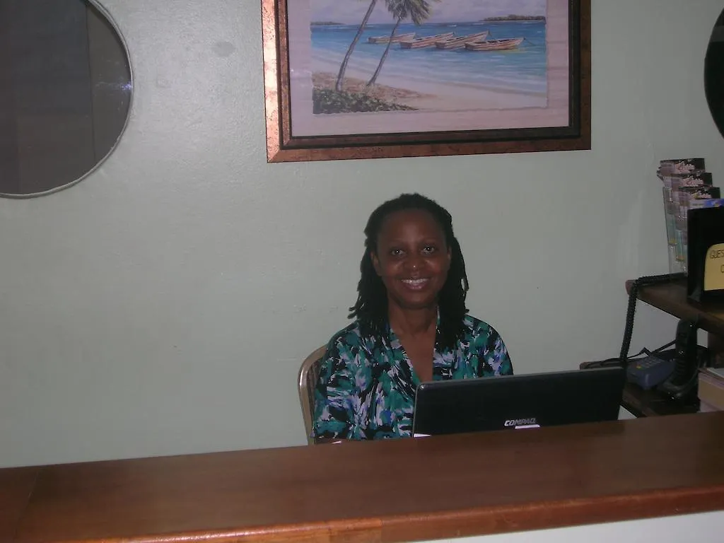 Pineapple Court Hotel Ocho Ríos
