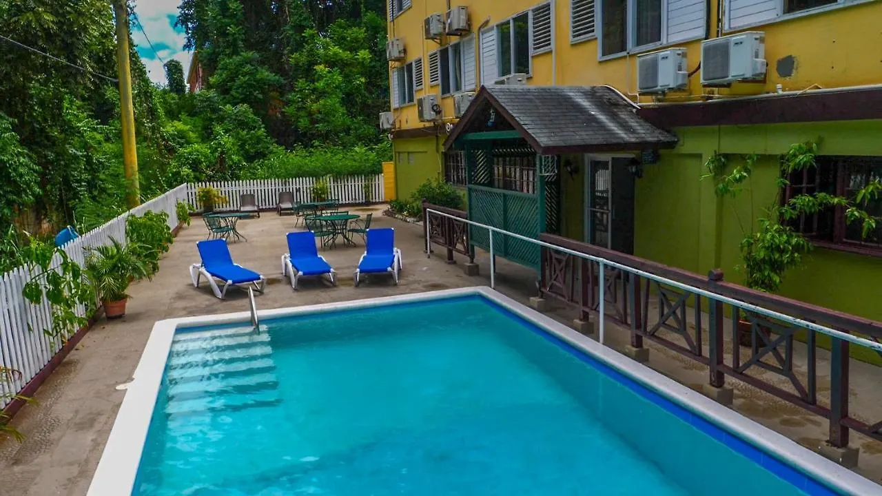 Pineapple Court Hotel Ocho Rios