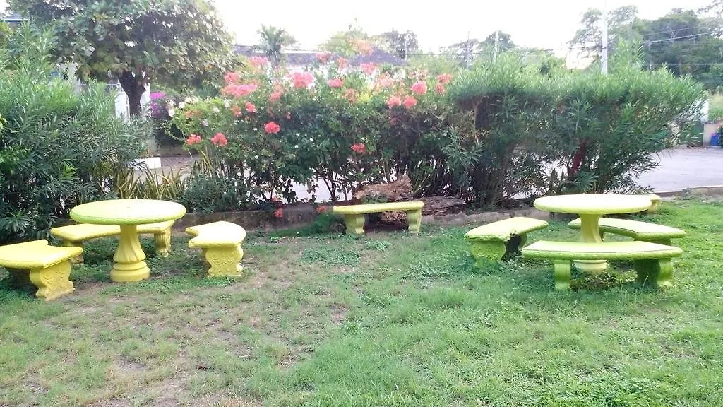 Pineapple Court Hotel Ocho Rios