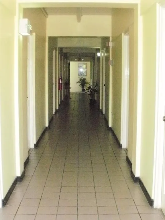Pineapple Court Hotel Ocho Rios