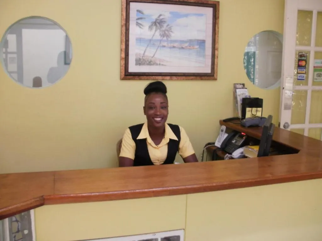 **  Pineapple Court Hotel Ocho Rios Jamaica