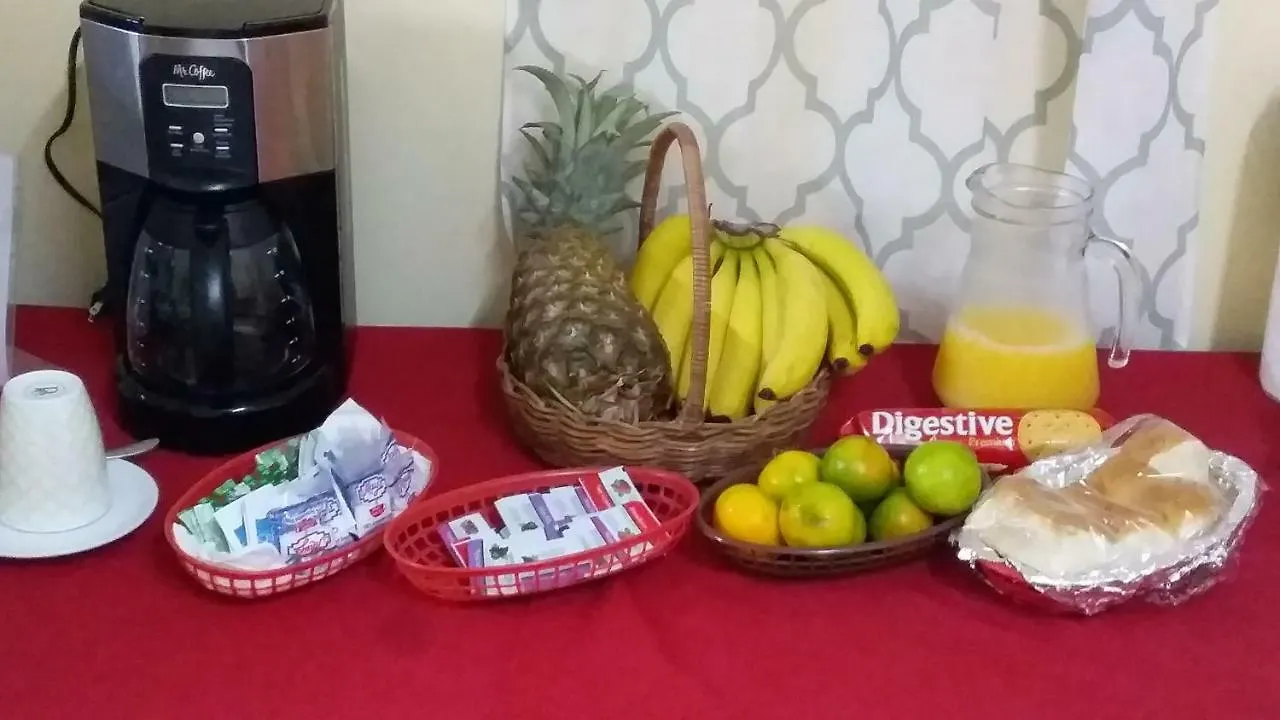 Pineapple Court Hotel Ocho Rios